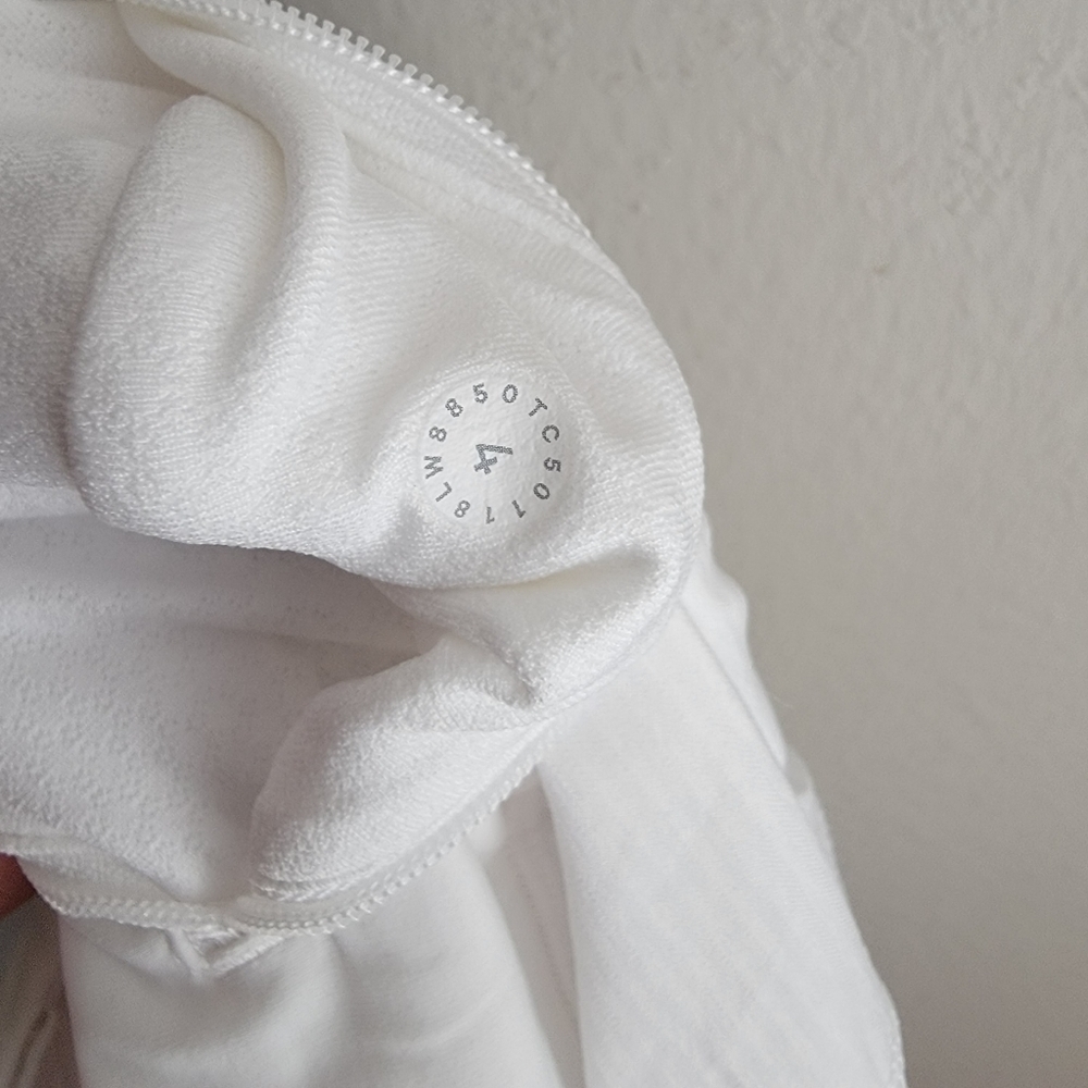 Lululemon Pace Rival Skirt (Tall) in White size 4 NWT - Picture 8 of 10
